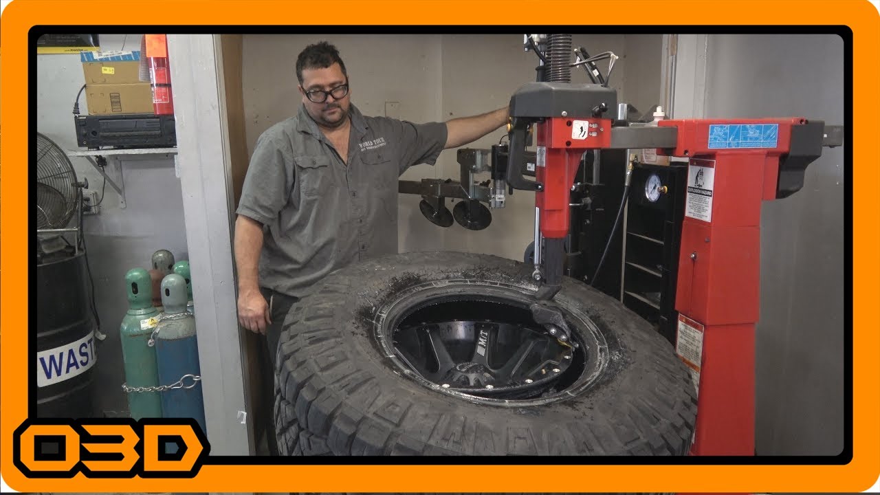 Tire School with Paul - Wheel & Tire Breakdown with Hunter TCX57 Tire Machine at World Tour Off Road